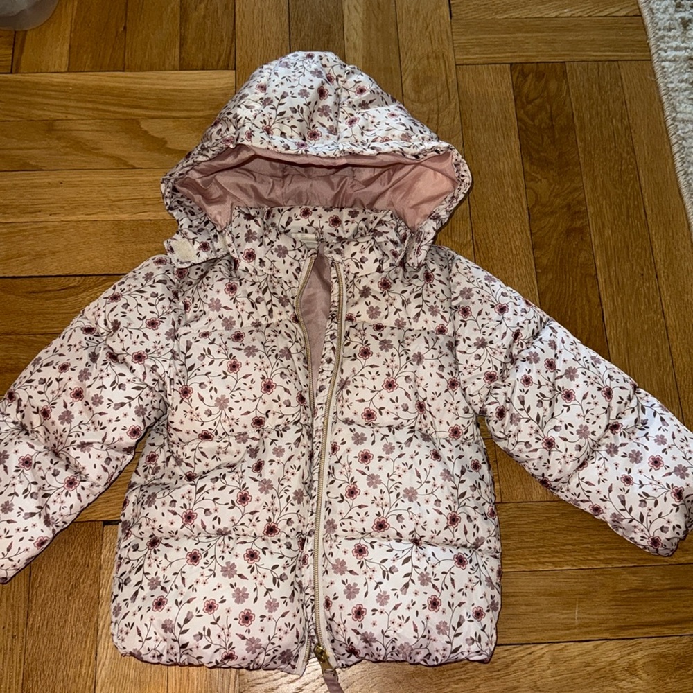 Floral H&M winter coat. Zip up with removable hood